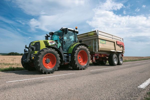 Traktor